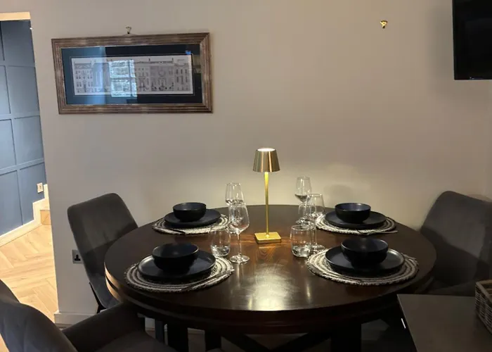 Апартаменти Otter Hollow - A Spacious