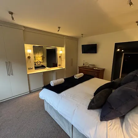 Otter Hollow - A Spacious Lejlighed Leeds (West Yorkshire)